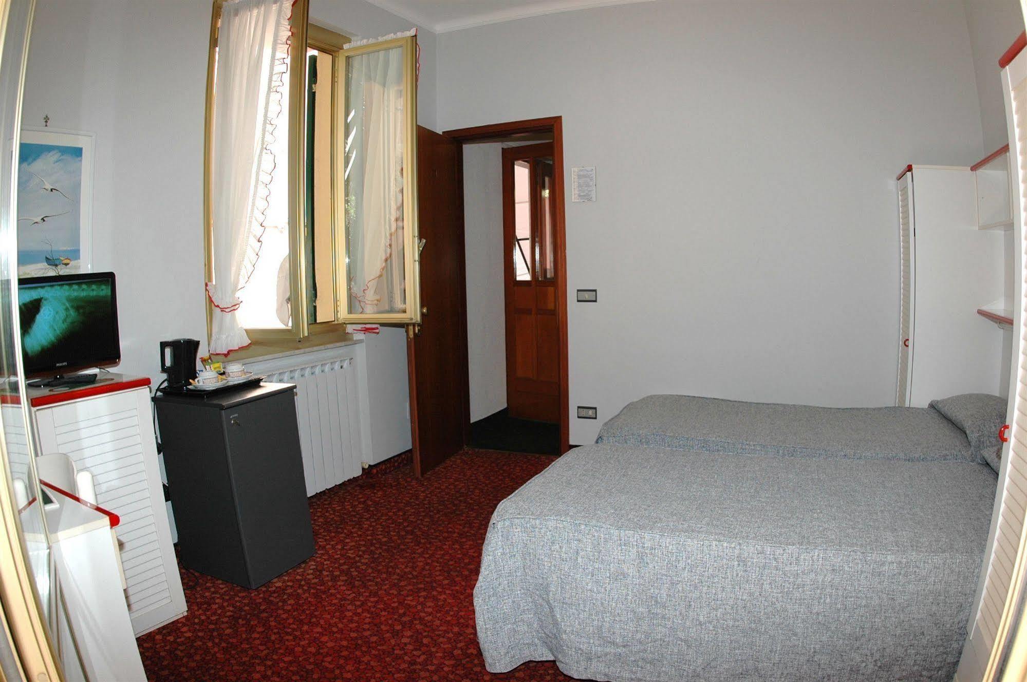 Hotel Flory Santa Margherita Ligure Buitenkant foto