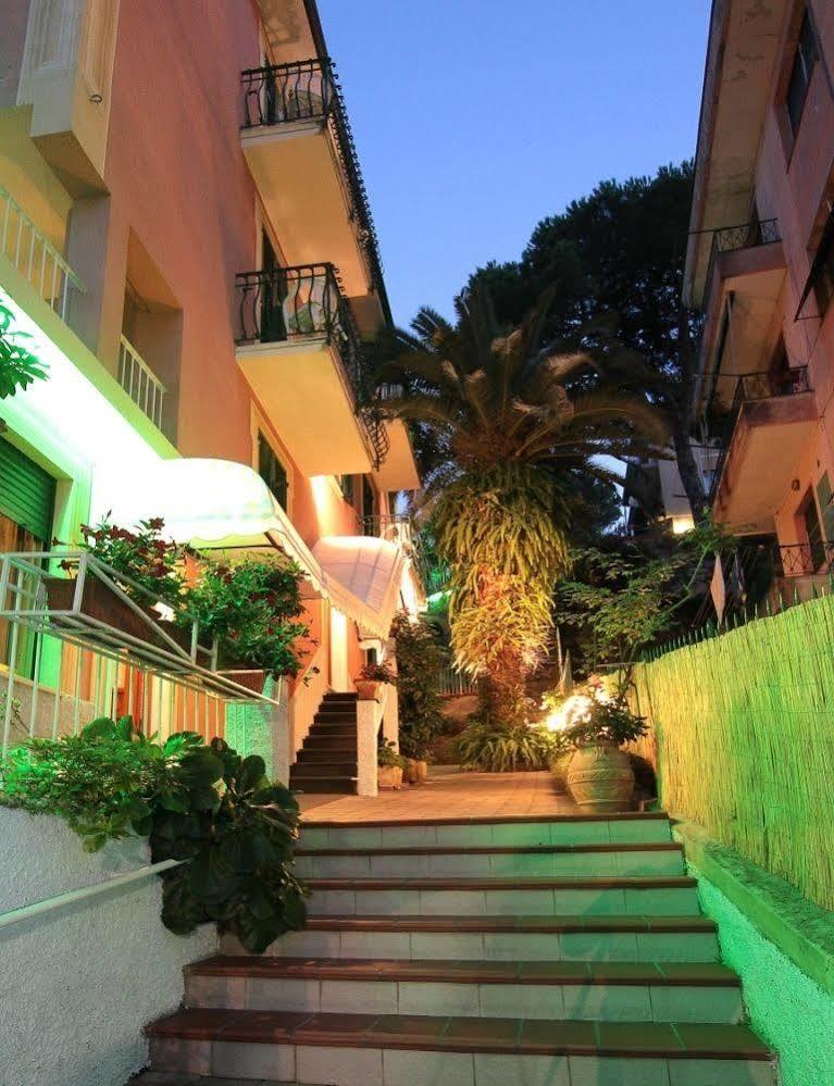 Hotel Flory Santa Margherita Ligure Buitenkant foto